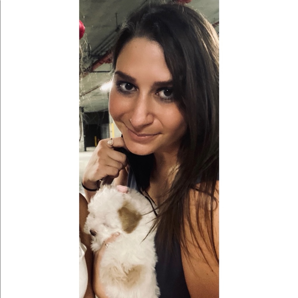 Meet your Posher, Melanie